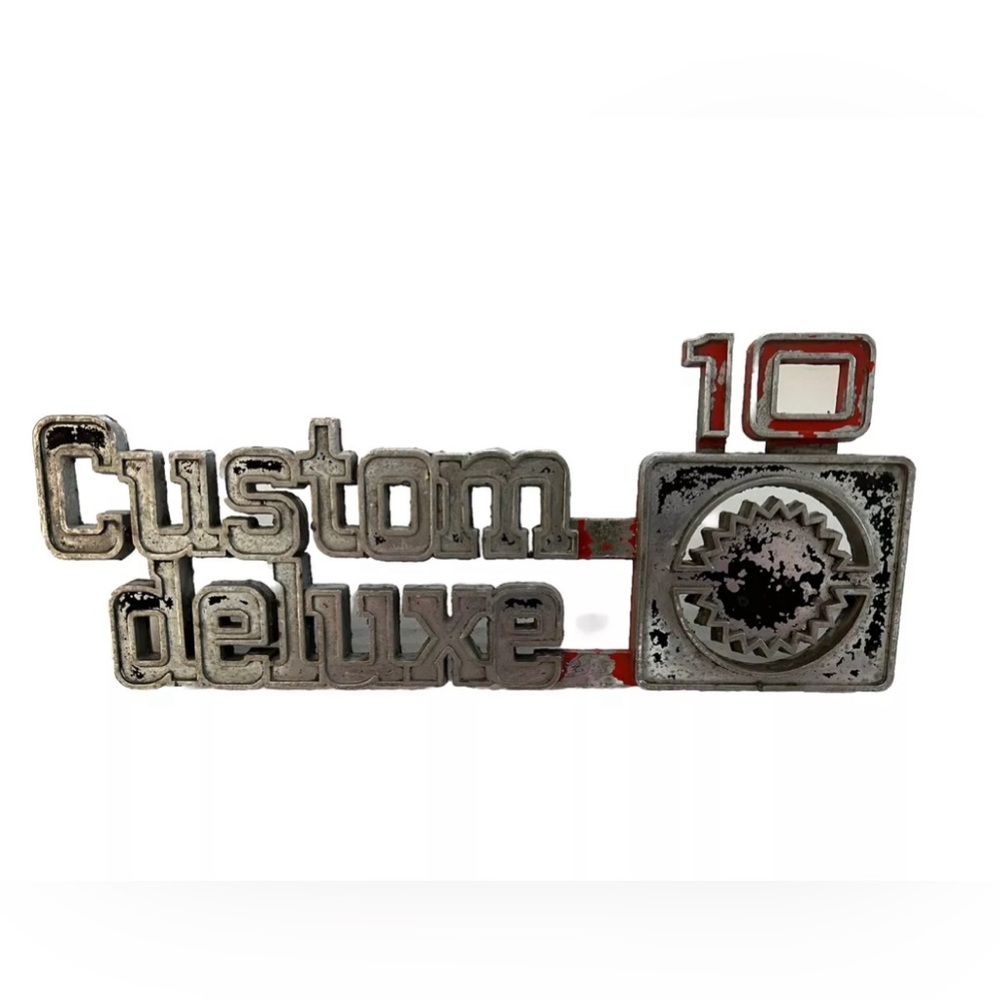 Vtg Chevy Custom Deluxe 10 Truck Emblem Badge Logo 1973-80 Car Part OEM 349682